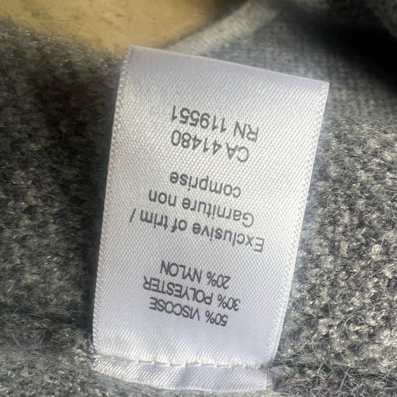 Gentle Fawn ladies cardigan NWOT size small, long sleeve gray print - Picture 9 of 13
